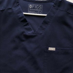 figs navy blue chesic 3 pocket scrub top
